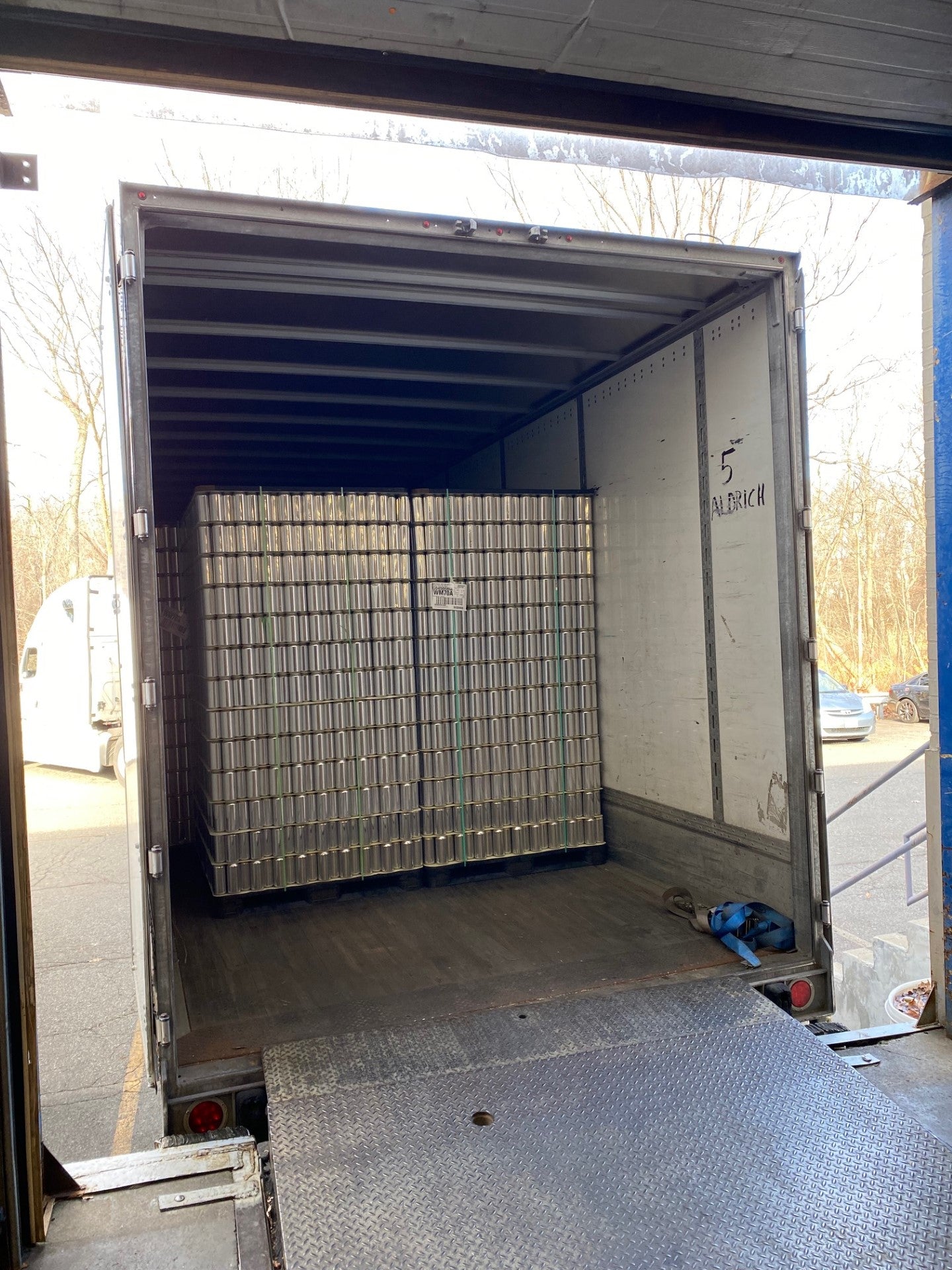 Full Truckload - 25 Pallets 12oz Ardagh Standard Brite Cans